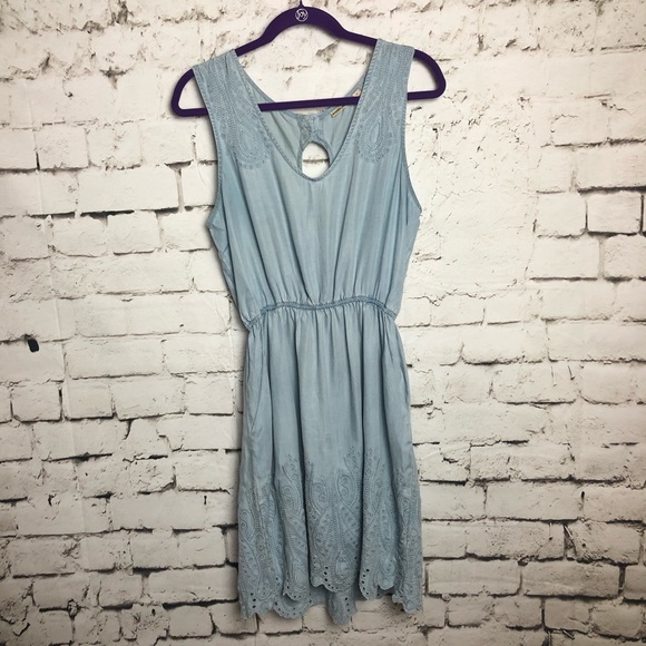 Anthropologie Dresses & Skirts - Anthropologie Holding Horses Midi Dress
